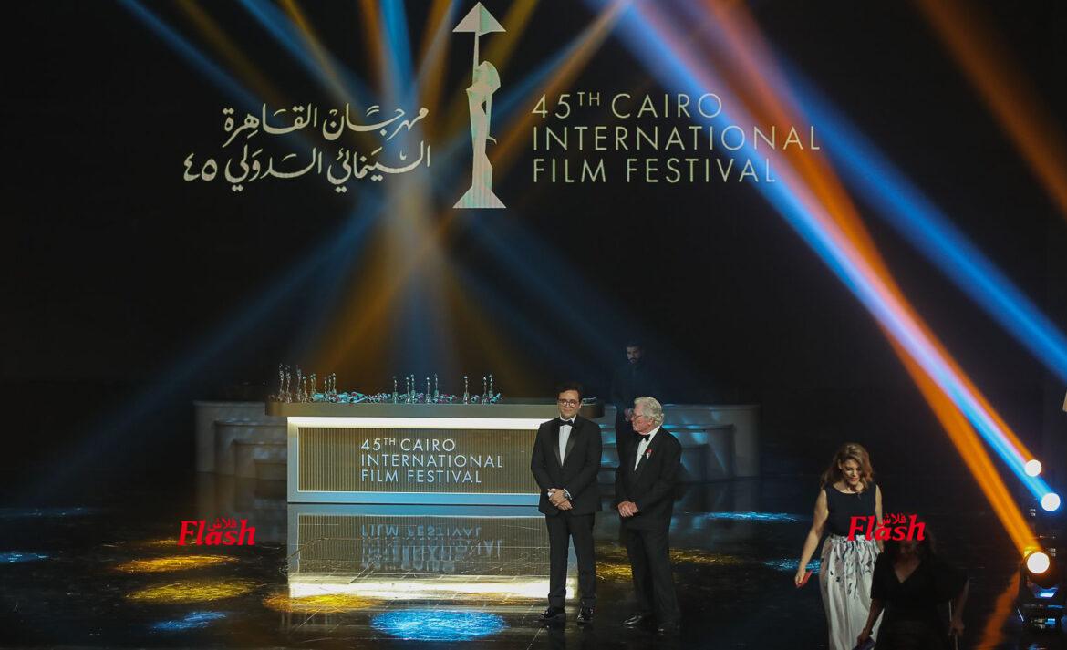 حفل ختام الدورة الـ45 من مهرجان القاهرة السينمائي
