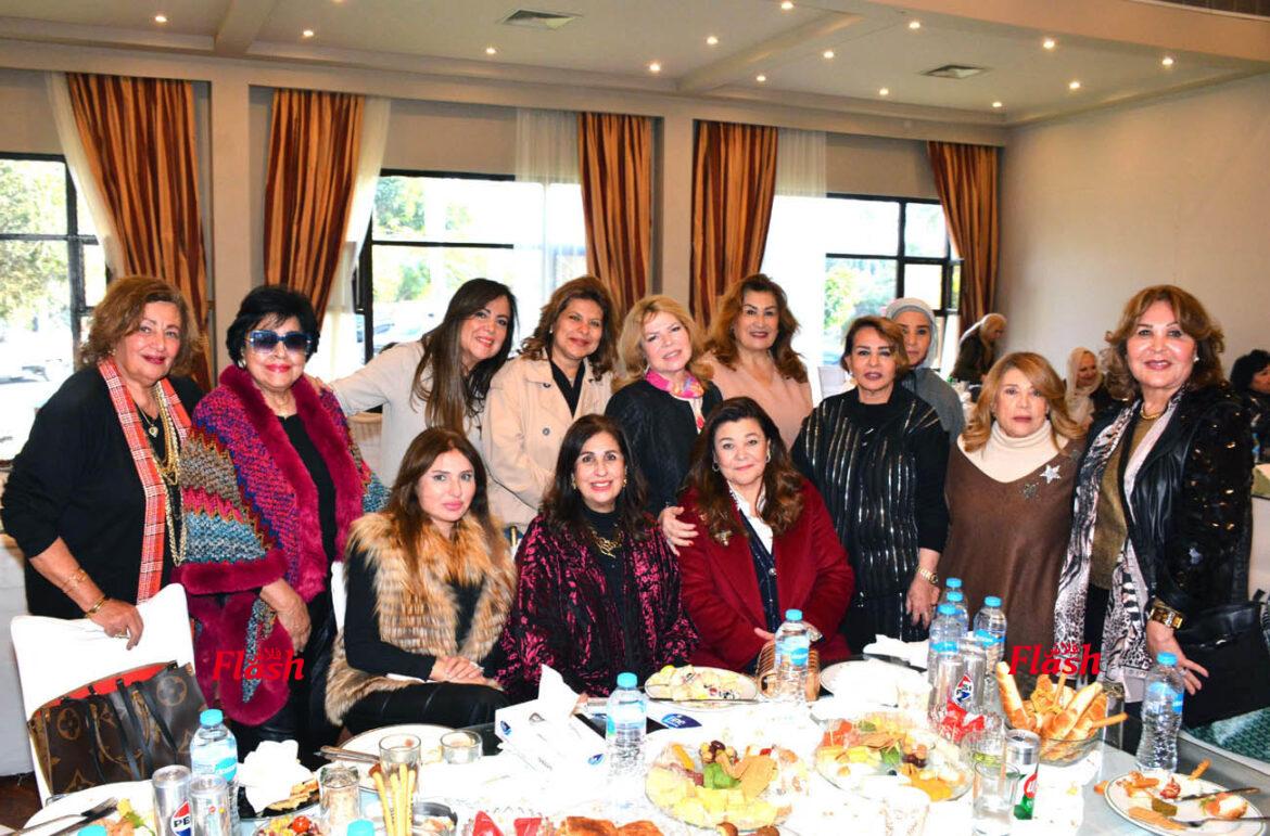 برانش وبازار في كمبوند اكتوبر هيلز