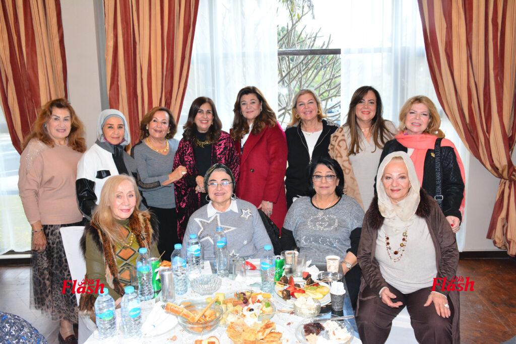 غداء وبازار في معرض Salon De La femme 19 1 5