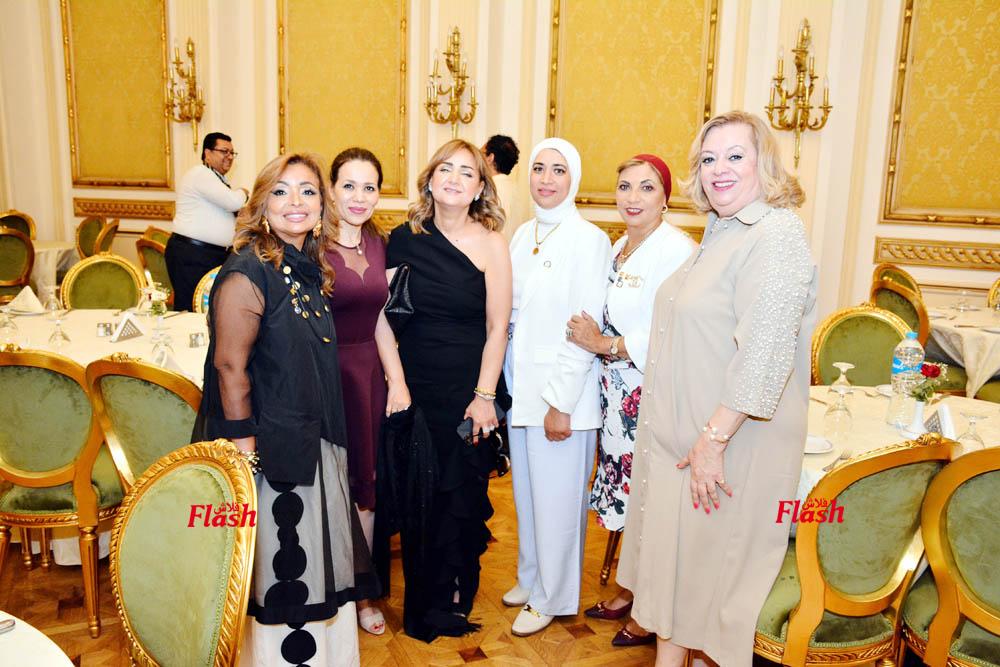 حفل التسليم والتسلم نادي روتاري جولدن سكوير 37 13 2 1