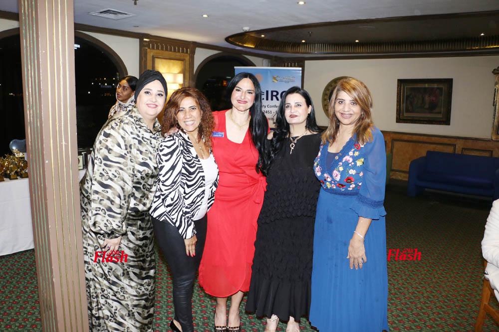حفلة التسليم والتسلم لنادى روتارى كايرو نورث 77 20 4 1
