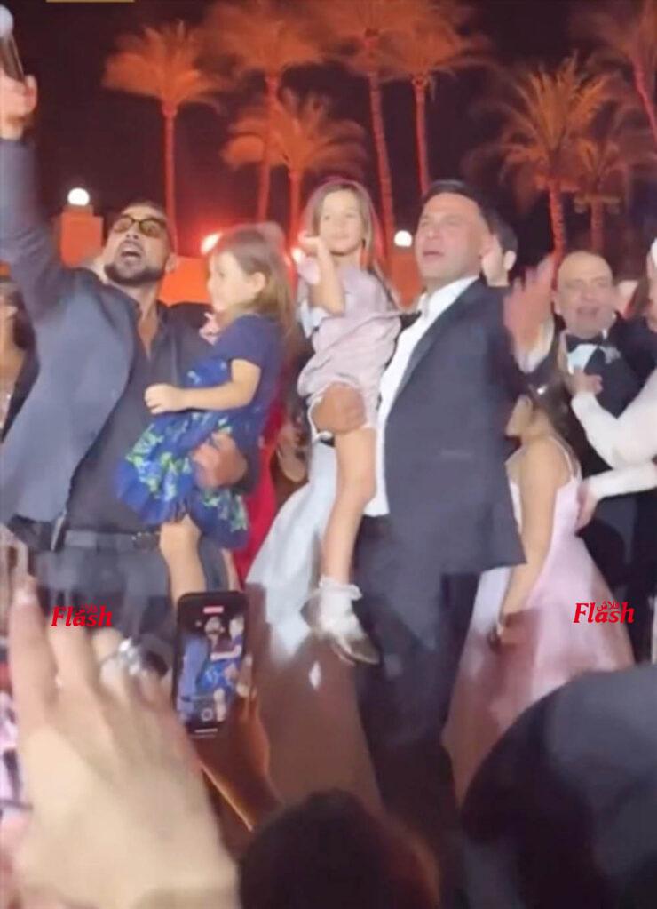الظهور النادر للزعيم عادل إمام في زفاف حفيده 21 3 1 2