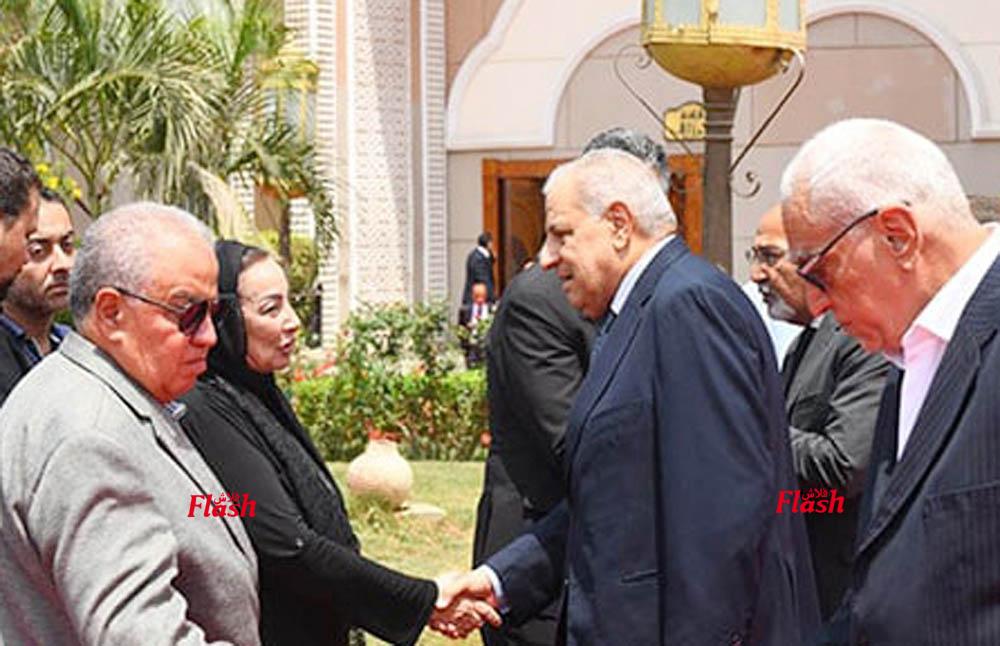 رئيس الوزراء ورجال الدولة في صلاة الجنازة على الدكتور علي المصيلحي 20 3 2