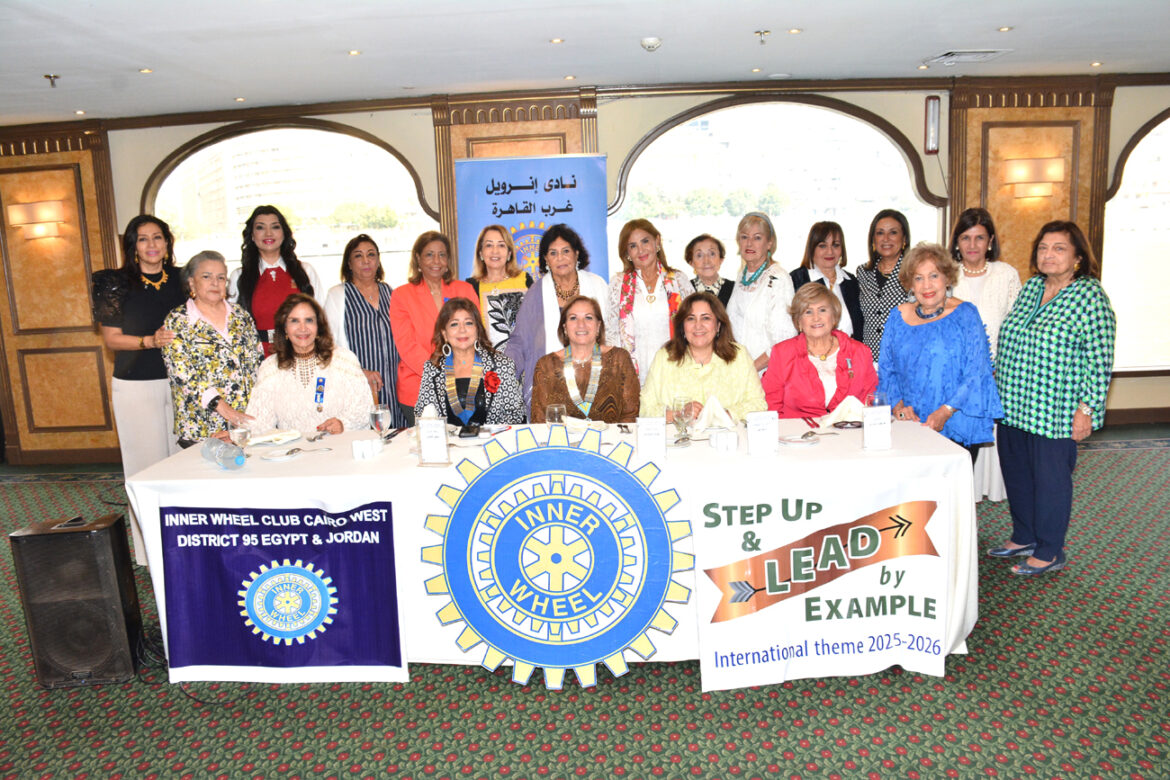 اجتماع رئيسه المنطقة هناء السادات مع اينرويل غرب القاهره