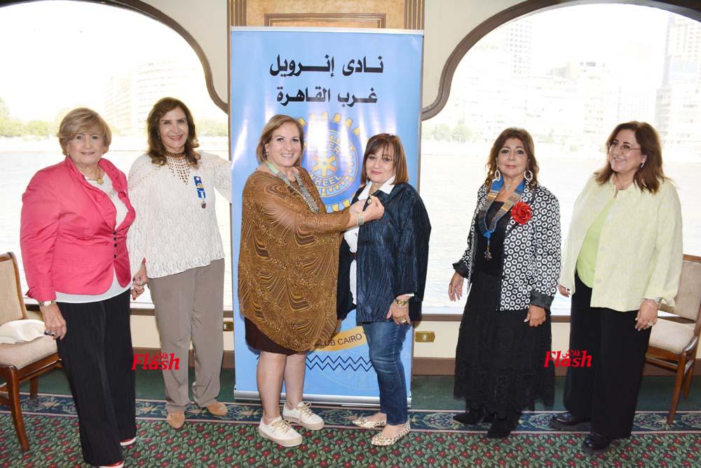 اجتماع رئيسه المنطقة هناء السادات مع اينرويل غرب القاهره 31 10 2 5