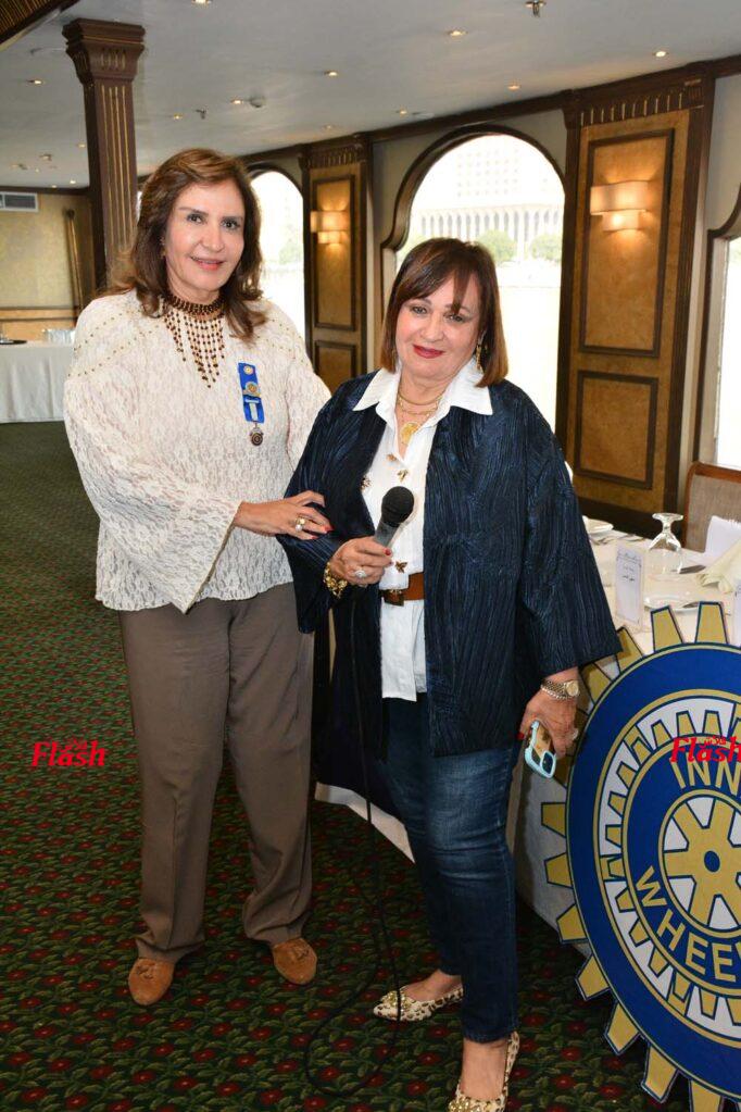 اجتماع رئيسه المنطقة هناء السادات مع اينرويل غرب القاهره 40 13 1 4