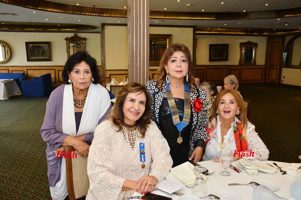 اجتماع رئيسه المنطقة هناء السادات مع اينرويل غرب القاهره 44 16 1 6