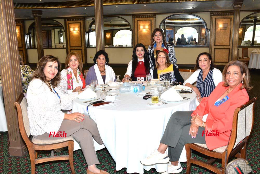 اجتماع رئيسه المنطقة هناء السادات مع اينرويل غرب القاهره 19 2 1 4