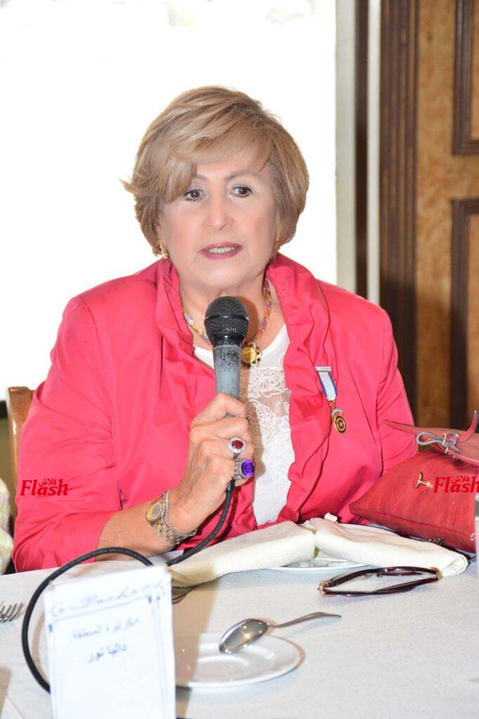 اجتماع رئيسه المنطقة هناء السادات مع اينرويل غرب القاهره 26 8 1 6