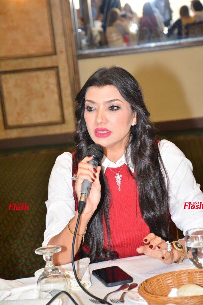 اجتماع رئيسه المنطقة هناء السادات مع اينرويل غرب القاهره 29 9 2 5