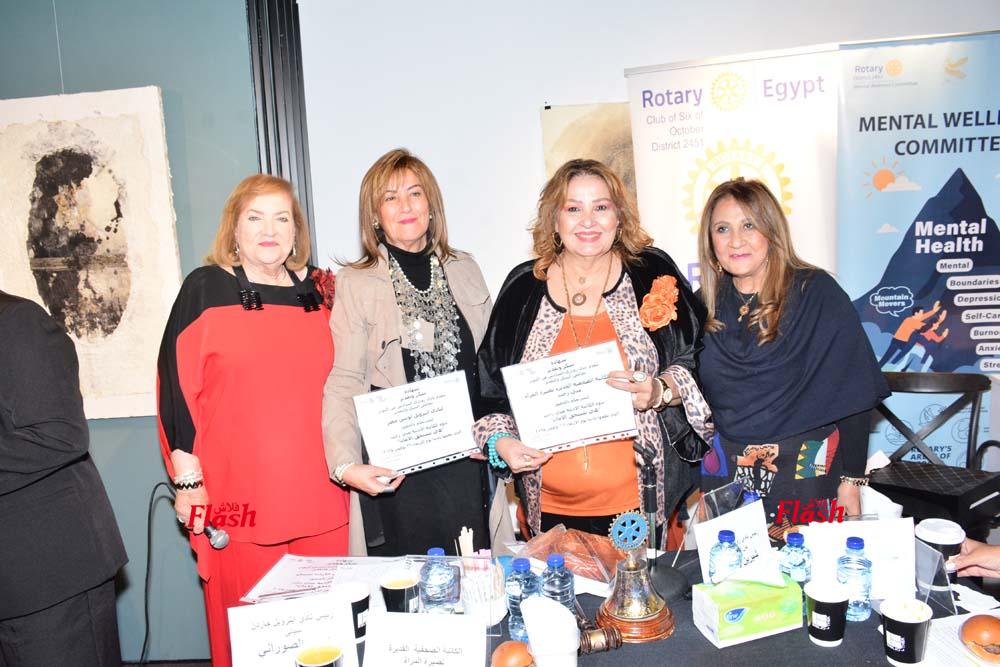 ندوة الكاتبه الصحفية مني رجب بمناسبه اليوم العالمي للقضاء علي العنف ضد المرأة 43 10 6