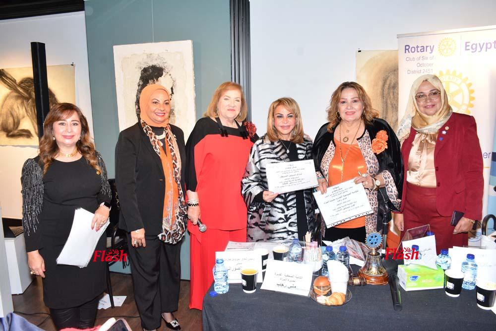 ندوة الكاتبه الصحفية مني رجب بمناسبه اليوم العالمي للقضاء علي العنف ضد المرأة 63 16 1 2