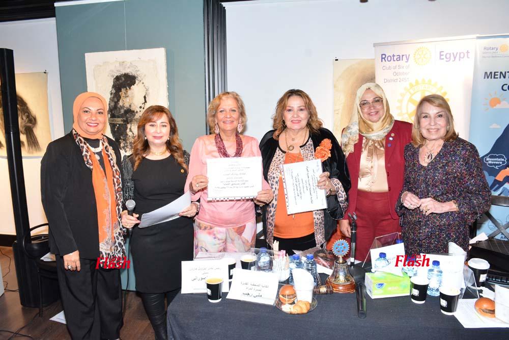 ندوة الكاتبه الصحفية مني رجب بمناسبه اليوم العالمي للقضاء علي العنف ضد المرأة 64 16 2 2