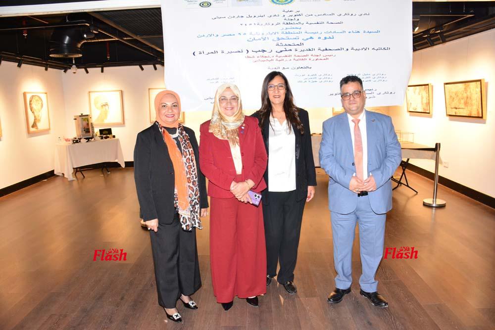 ندوة الكاتبه الصحفية مني رجب بمناسبه اليوم العالمي للقضاء علي العنف ضد المرأة 67 16 6 1