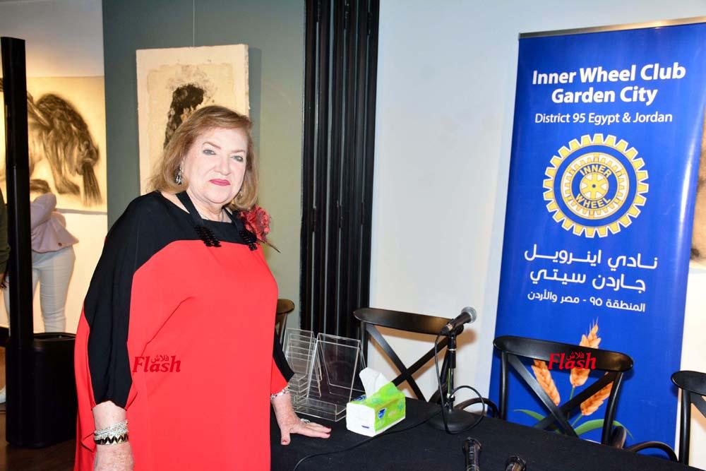 ندوة الكاتبه الصحفية مني رجب بمناسبه اليوم العالمي للقضاء علي العنف ضد المرأة 22 3 2 3