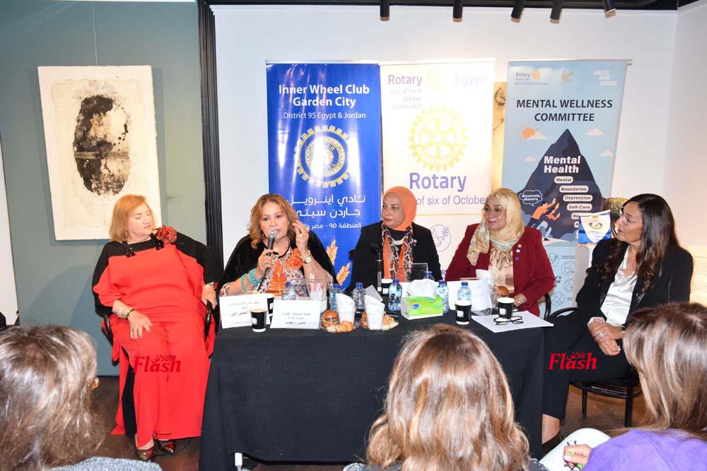 ندوة الكاتبه الصحفية مني رجب بمناسبه اليوم العالمي للقضاء علي العنف ضد المرأة 24 5 1 3