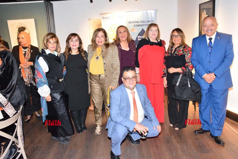 ندوة الكاتبه الصحفية مني رجب بمناسبه اليوم العالمي للقضاء علي العنف ضد المرأة 27 5 2 3