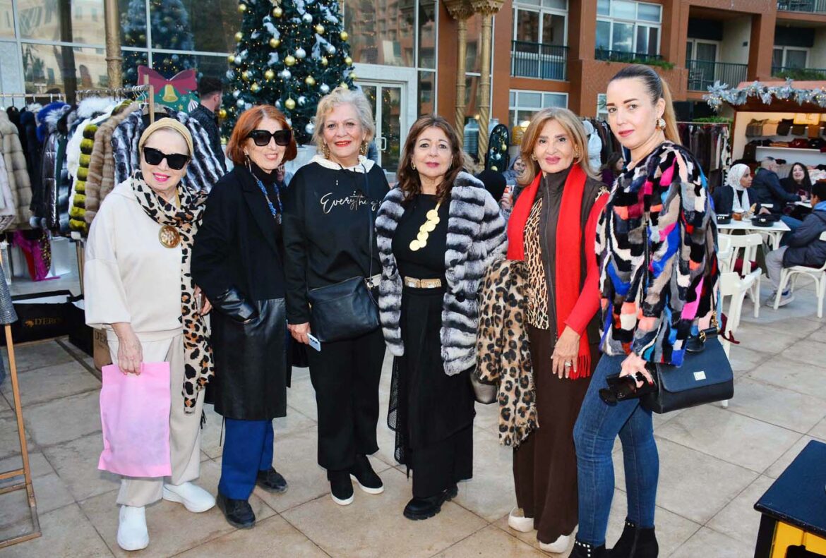 بازار الكريسماس في فندق الماريوت