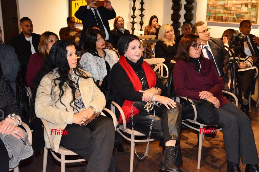 ندوة نادي روتاري ٦ اكتوبر بعنوان ( المرأة بين الحق والباطل ) 36 12 7