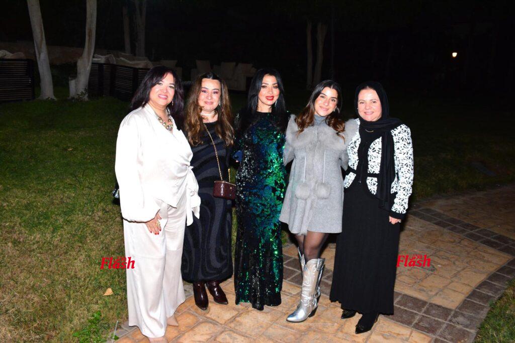 تجمع سيدات المجتمع في احتفال وحب دكتور.حنان كريمه 50 15 1 1