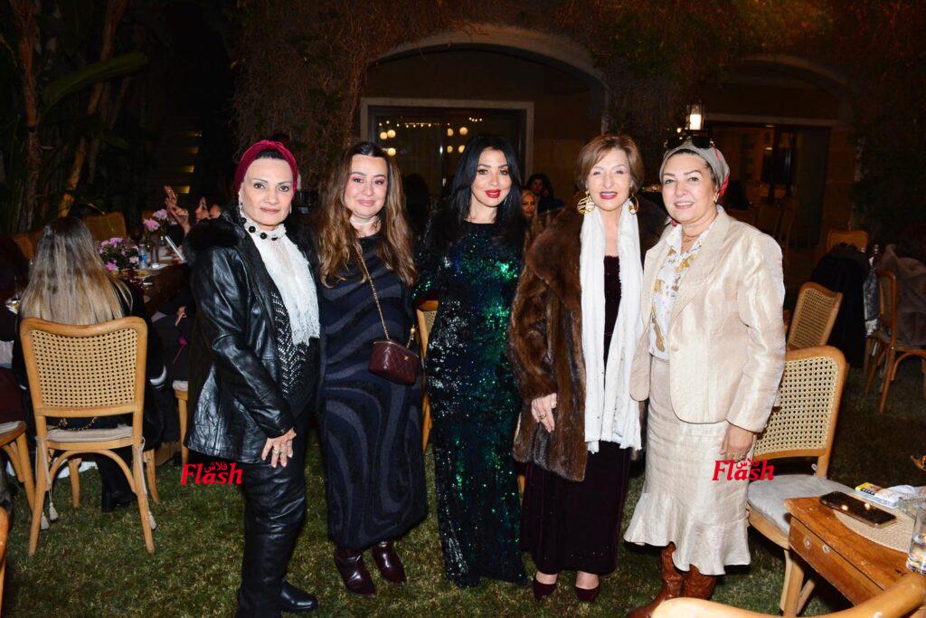 تجمع سيدات المجتمع في احتفال وحب دكتور.حنان كريمه 53 15 3