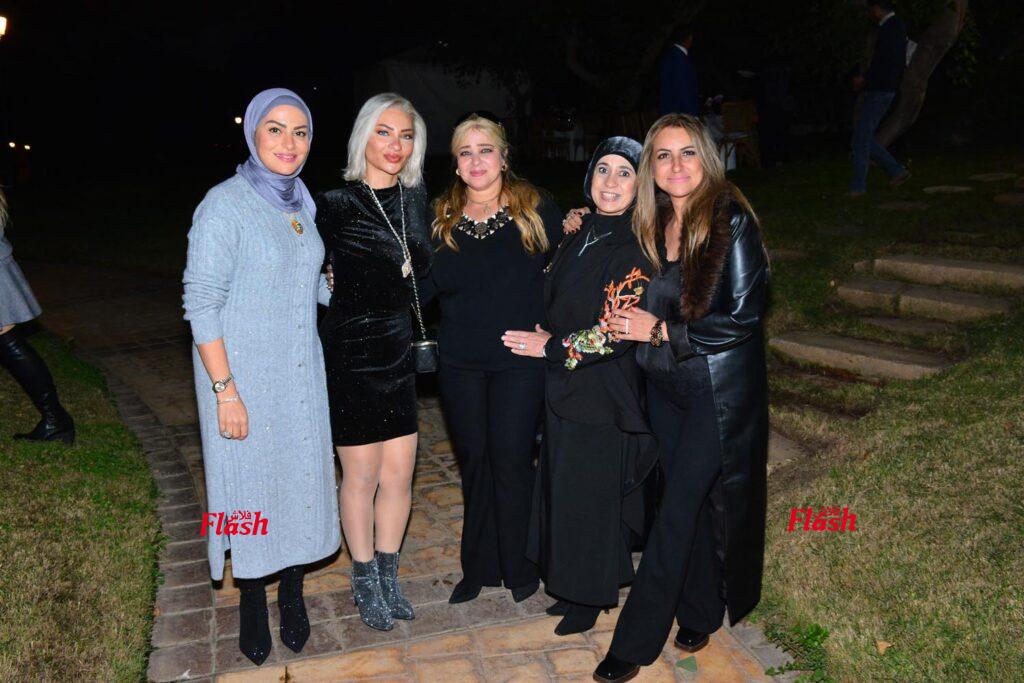 تجمع سيدات المجتمع في احتفال وحب دكتور.حنان كريمه 88 24 1