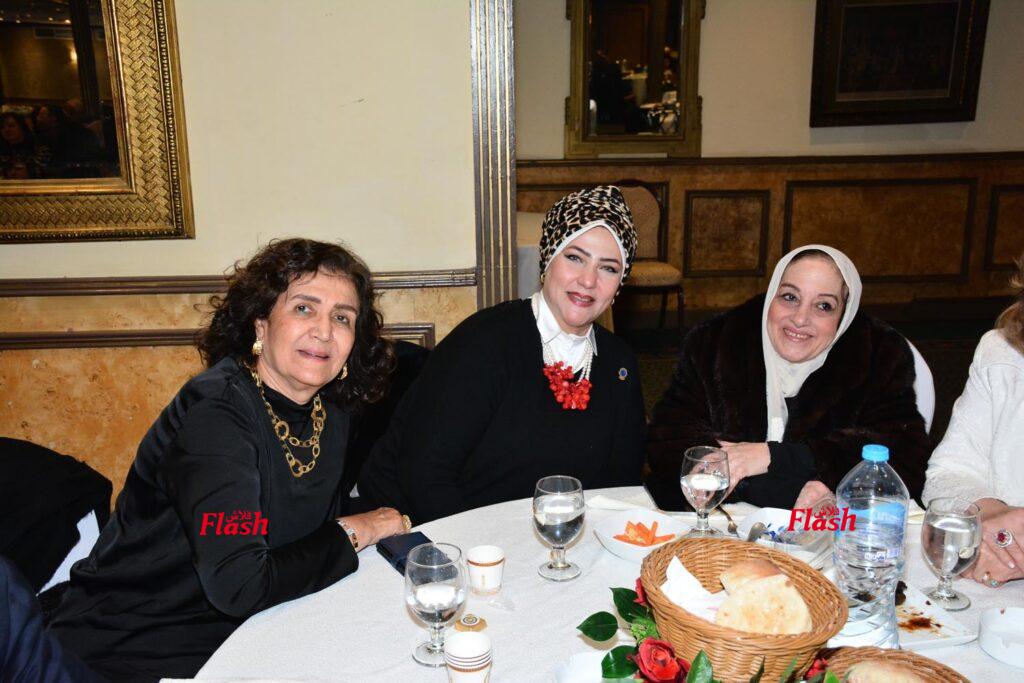 ندوة مشتركه لنادي إينرويل الجيزه ونادي لاينز بيڤرلي هيلز في حوار مفتوح للكاتب والإعلامي إبراهيم عيسي 69 26 2