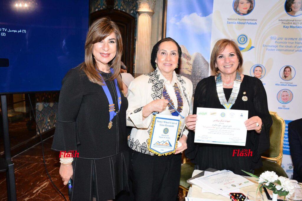 توقيع بروتوكول تعاون لتوصيل المياة لقرى الفيوم بين اندية الاينرويل المنطقة ٩٥ مصر والاردن وجمعية الاورمان 54 14 4 1