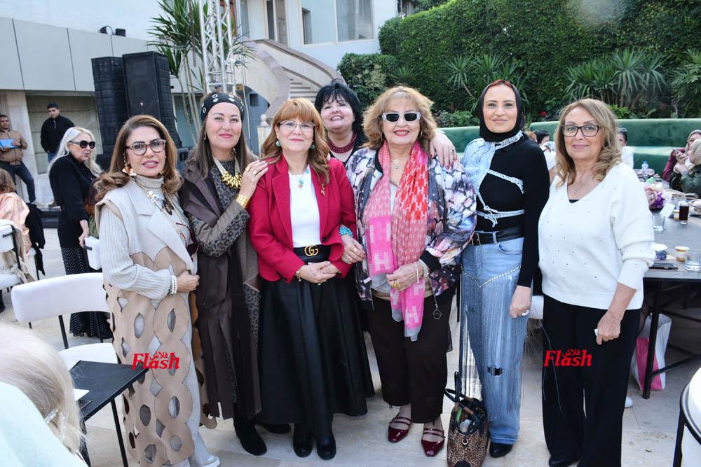 سيدات المجتمع يلتقين في ” يوم ليكي “ وحفل فرقة الست 74 022