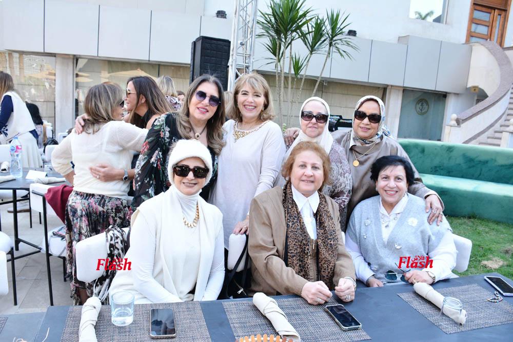 سيدات المجتمع يلتقين في ” يوم ليكي “ وحفل فرقة الست 42 10 1 1