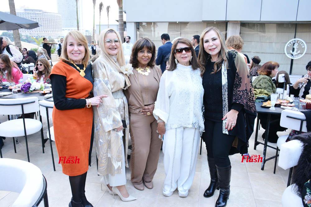 سيدات المجتمع يلتقين في ” يوم ليكي “ وحفل فرقة الست 43 10 2 1