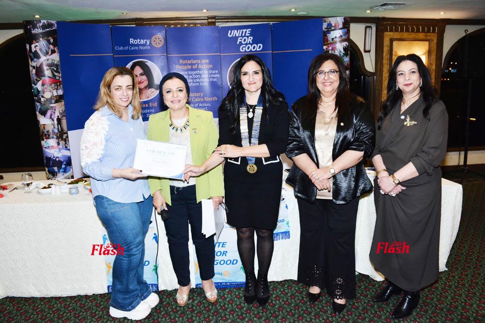 ندوة روتاري كايرو نورث "الوعي مسؤوليتنا" مع الدكتور/ عبد الناصر عمر 47 12 4 1