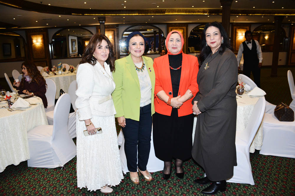 ندوة روتاري كايرو نورث "الوعي مسؤوليتنا" مع الدكتور/ عبد الناصر عمر 48 13 1 2