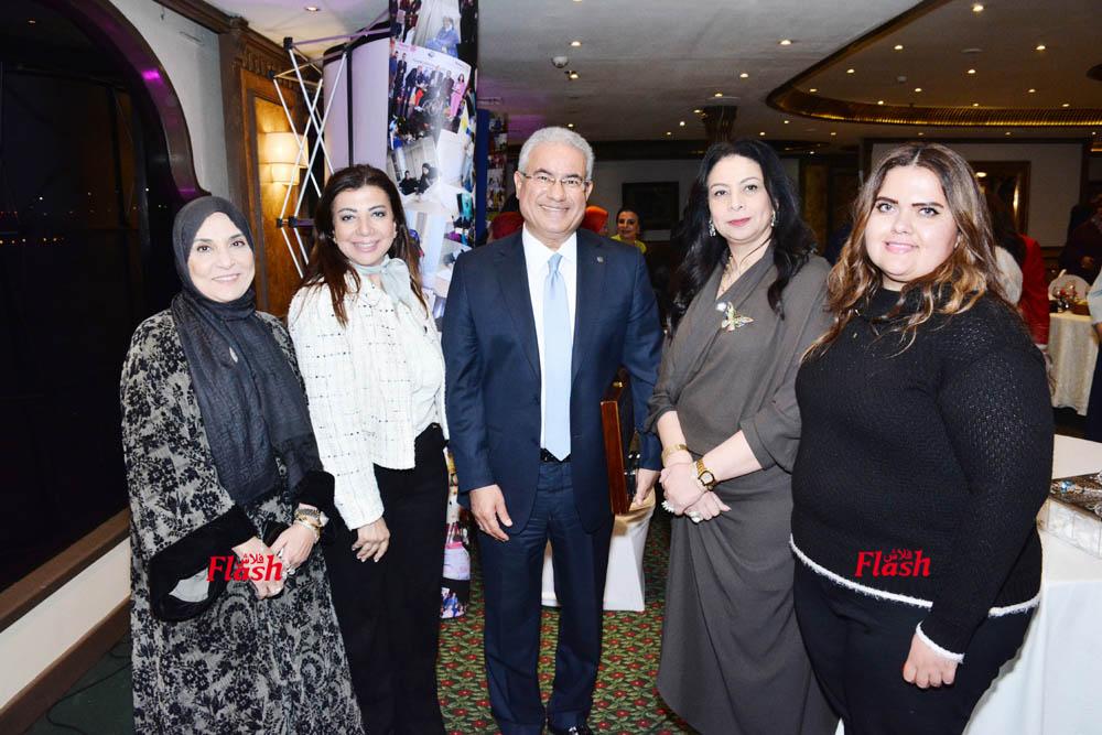 ندوة روتاري كايرو نورث "الوعي مسؤوليتنا" مع الدكتور/ عبد الناصر عمر 49 13 2 2