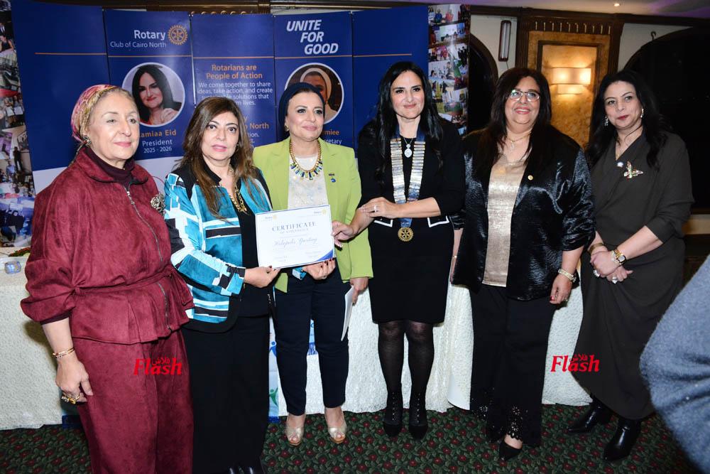 ندوة روتاري كايرو نورث "الوعي مسؤوليتنا" مع الدكتور/ عبد الناصر عمر 51 13 4 1