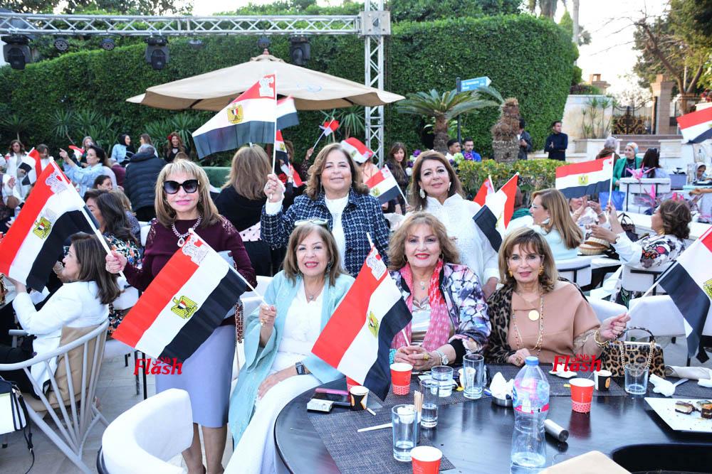 سيدات المجتمع يلتقين في ” يوم ليكي “ وحفل فرقة الست 86 26