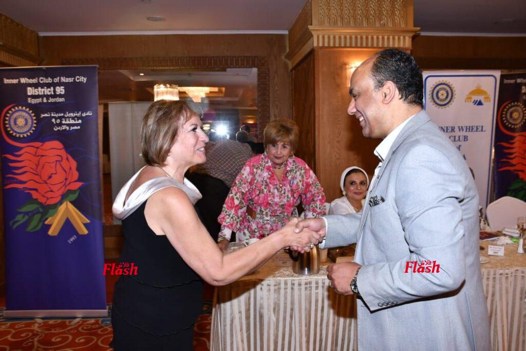 نادي الكتاب يستضيف الدكتور والباحث اسامة عبد الرؤوف الشاذلي 22 4 3