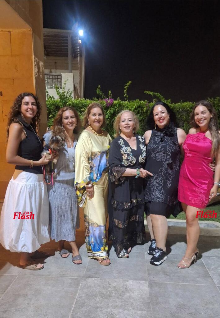 نهي الدغيدي تحتفل بالكاتبة الكبيرة منى رجب في حفل عشاء بالساحل 26 6 1